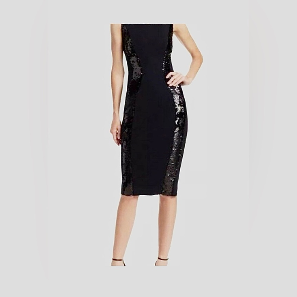 CHIARA BONI LA PETITE ROBE Black
Sequin Dress made in Italy size 48